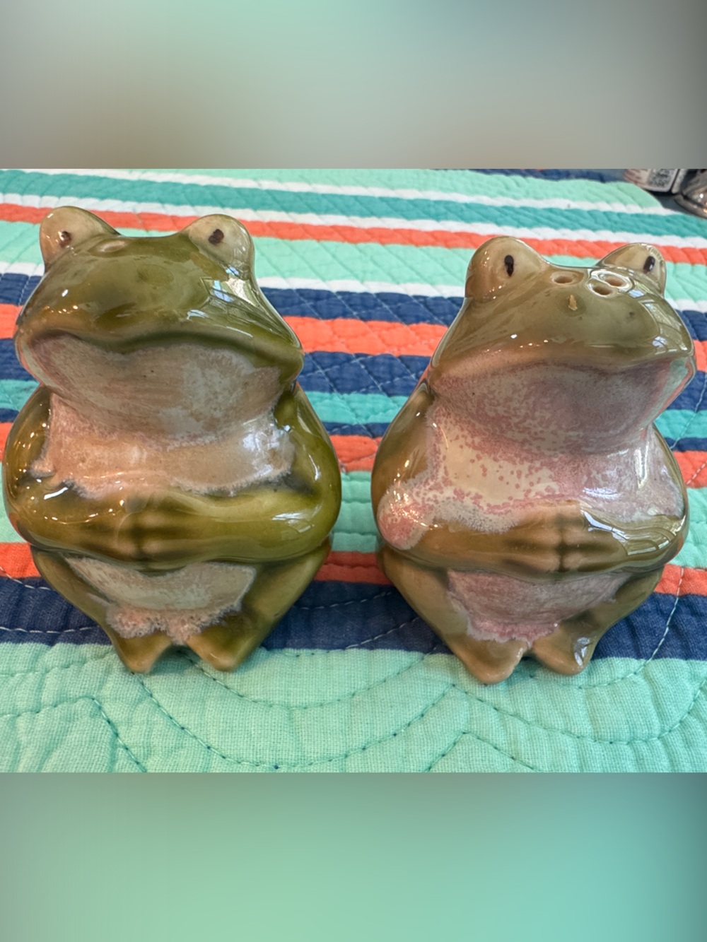 Green Ceramic Frog Salt and Pepper Shaker Set